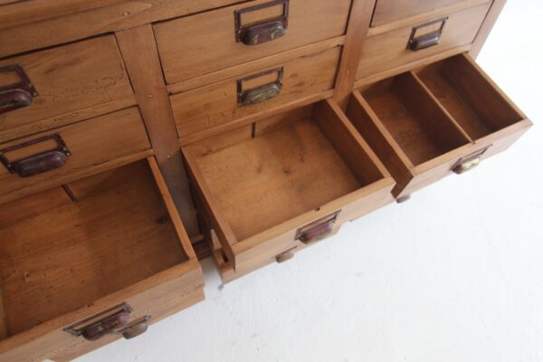 Kleiner Vintage Schubladenschrank – Bild 31