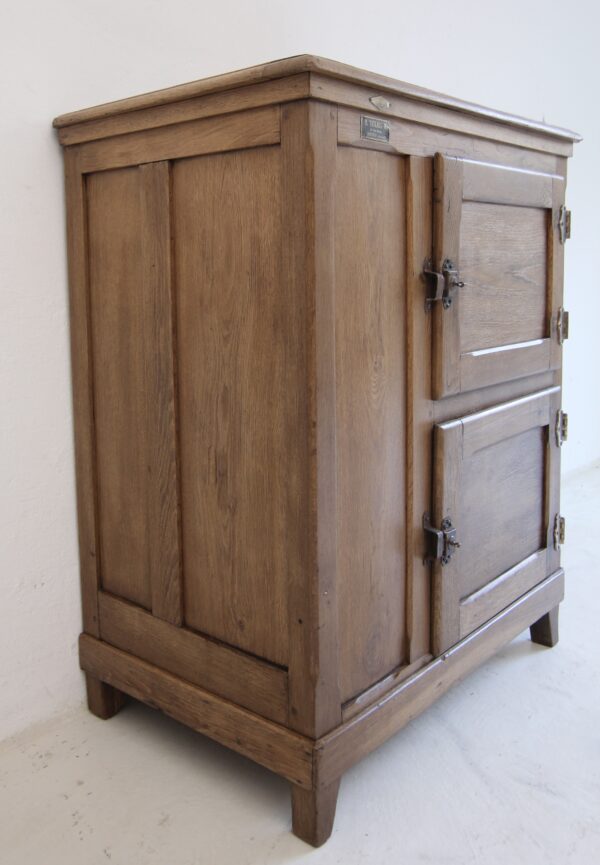 Französischer Vintage Eisschrank – Bild 25