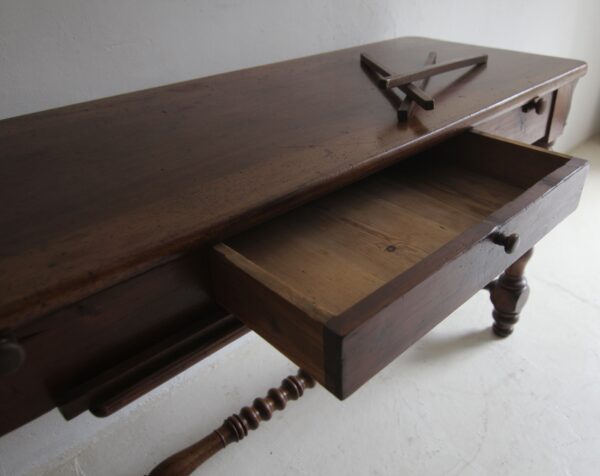 Louis Philippe Schneidertisch in Nussbaum – Bild 51