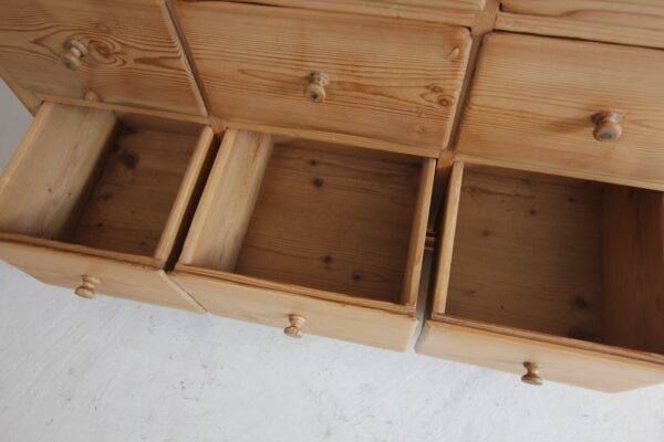 Weichholz Ladenschrank – Bild 39