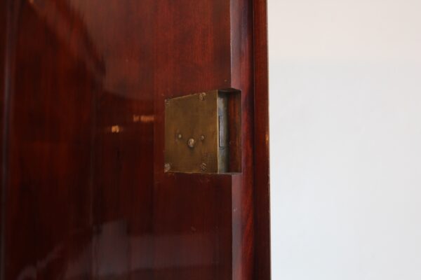 Biedermeier Mahagoni Kabinettschrank mit Sekretärklappe – Bild 7