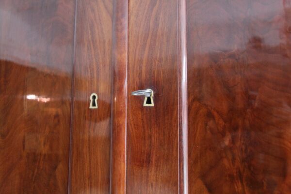 Biedermeier Mahagoni Kabinettschrank mit Sekretärklappe – Bild 17