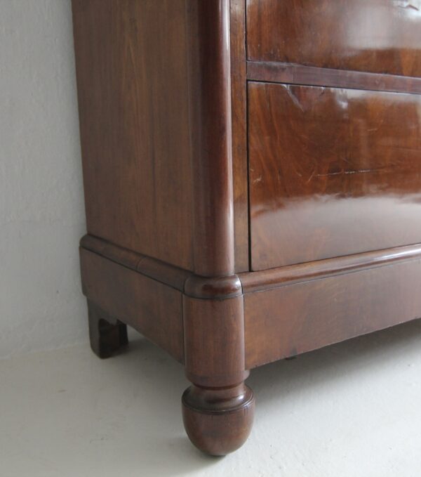 Biedermeier Mahagoni Kabinettschrank mit Sekretärklappe – Bild 24