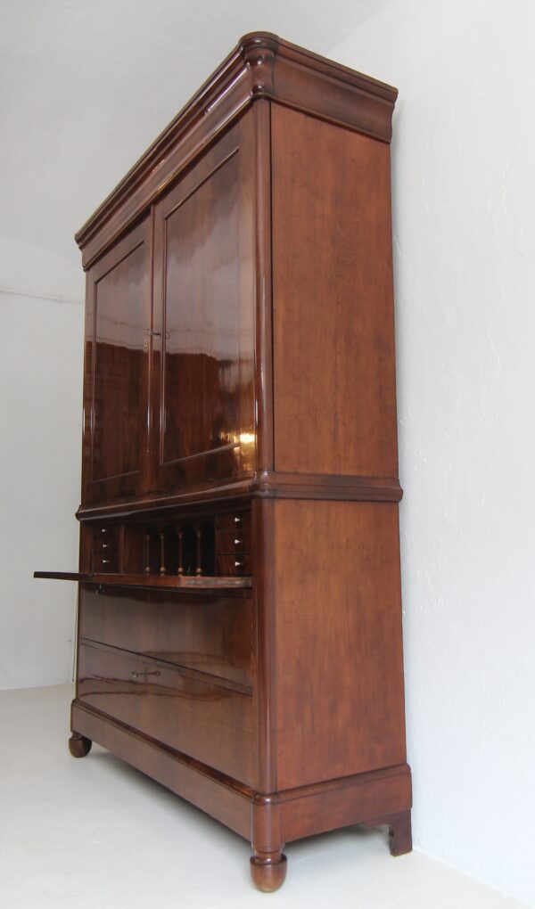 Biedermeier Mahagoni Kabinettschrank mit Sekretärklappe – Bild 47