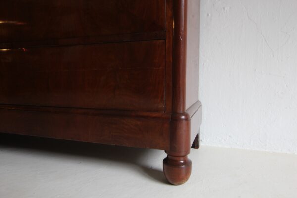 Biedermeier Mahagoni Kabinettschrank mit Sekretärklappe – Bild 52
